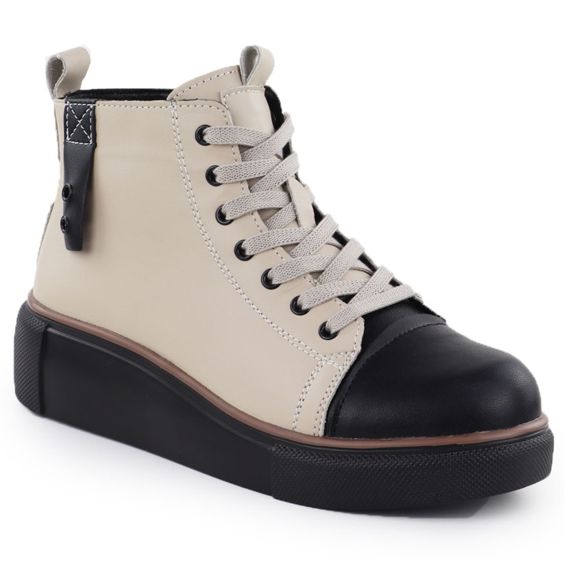 T.Sokolski Kvinnors läderstövlar isolerade beige. Sokolski Z24-218 1