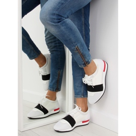 Vita 16-515 VIT / RÖDA sportskor svart 1