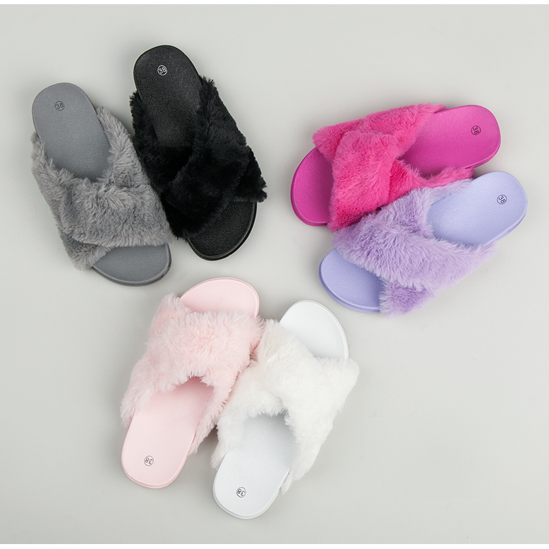 Snygga pälstofflor rosa 1