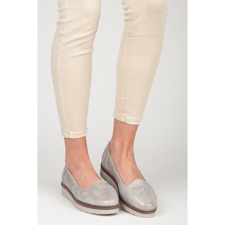 Vinceza Lordsy på plattformen grå 2