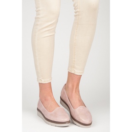 Vinceza Lordsy på plattformen rosa 2