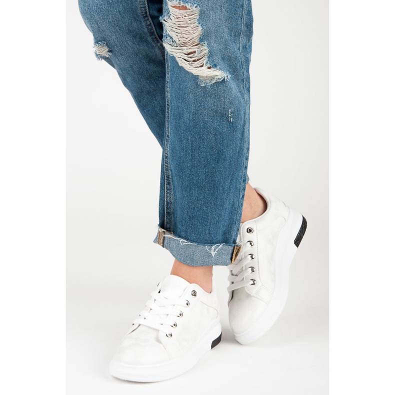 Vita sneakers med stjärna 1