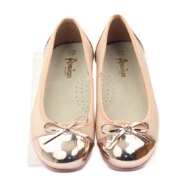 American Club Ballerinas pumpar med en amerikansk rosett rosa gul vit 4
