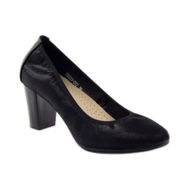 Sergio Leone Pumpar på en stolpe 233 svart 1