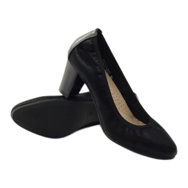 Sergio Leone Pumpar på en stolpe 233 svart 3