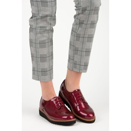 Kylie Vinröd lackade skor 1