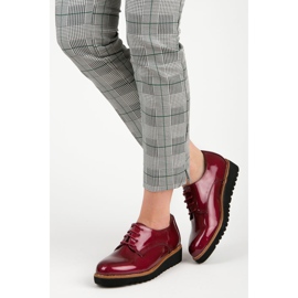 Kylie Vinröd lackade skor 2