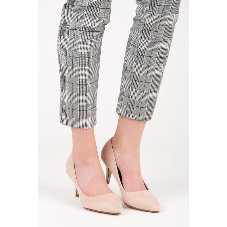 Högklackade pumps i mocka brun 1