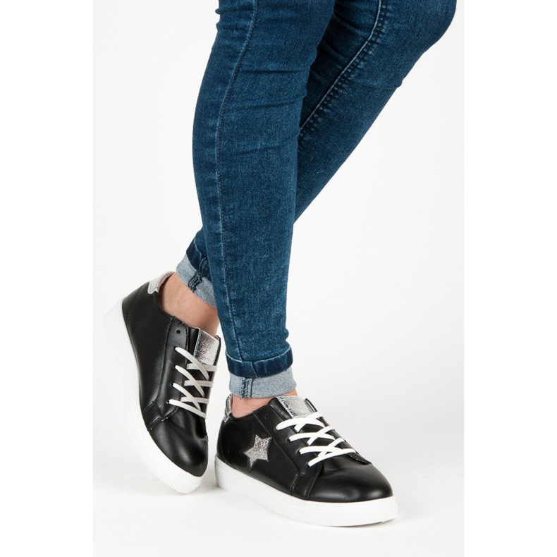 Knytna sneakers med stjärna svart 1