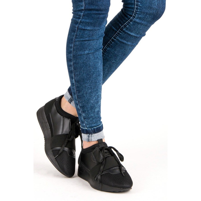 Slip-on sportskor svart 2