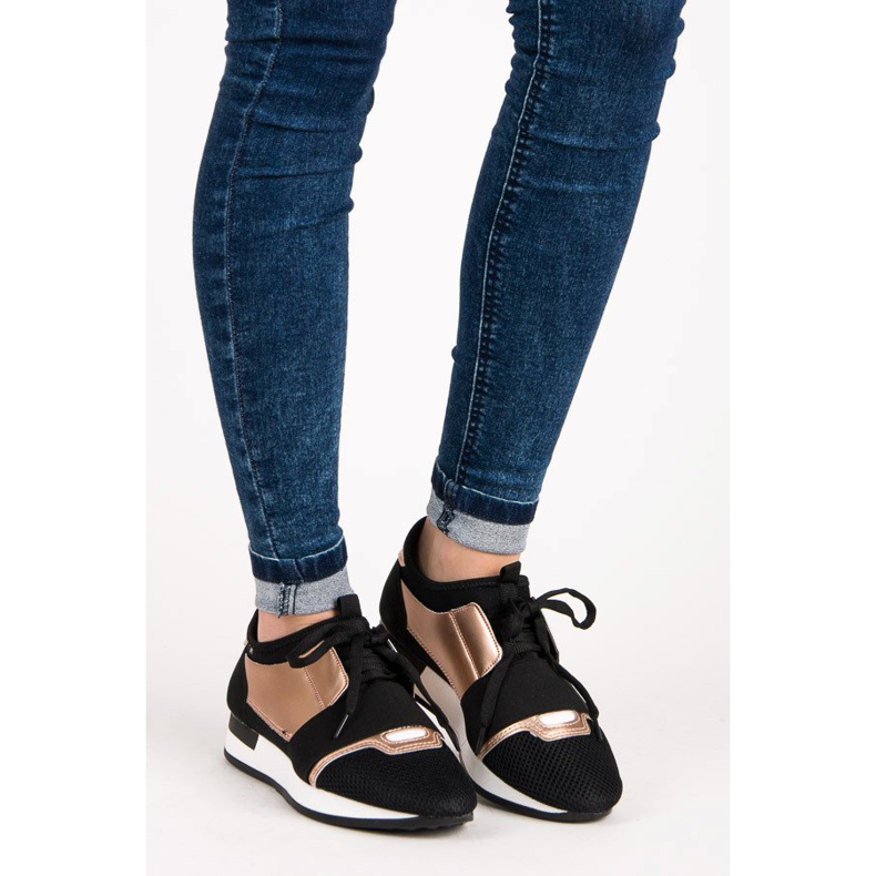 Slip-on sportskor svart 1