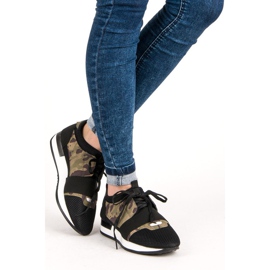 Slip-on sportskor svart brun grön 1