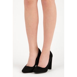 Mocka pumpar på pelaren svart 1