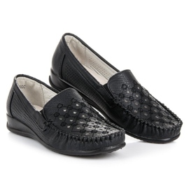 Hasby Svarta genombrutna loafers 2