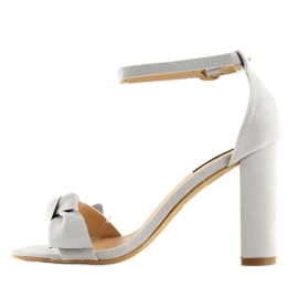 Gråa högklackade sandaler 118-11 grå 1