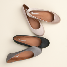 Ch. Creation Satängråa ballerinor 1