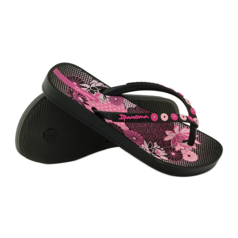 Ipanema 82387 blommiga flipflops svart rosa 3