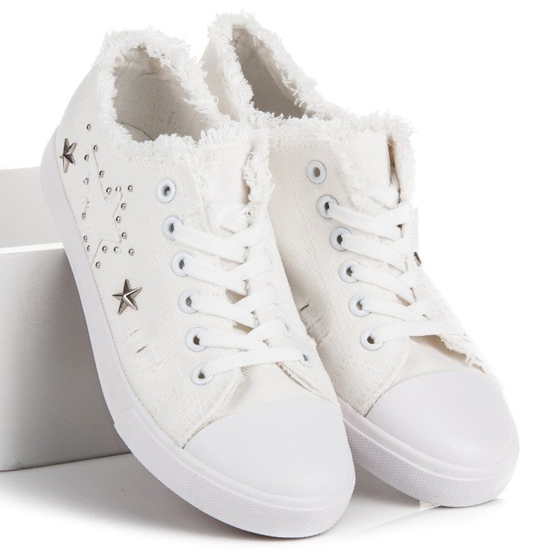 Sneakers i vitt tyg 2