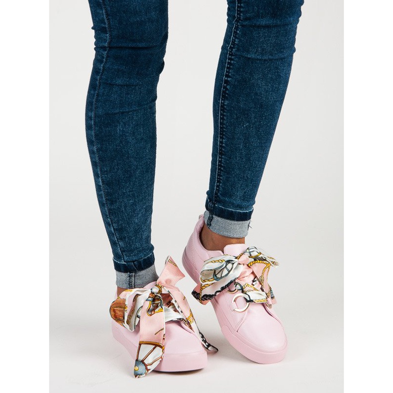 Rosa VICES bundna sneakers 1