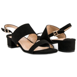 Fama Lågklackade sandaler svart 1