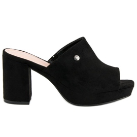 Milaya Tofflor på stolpen svart 2