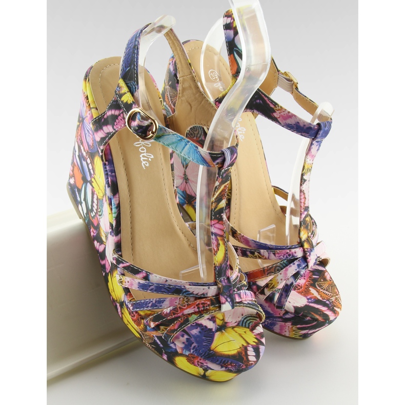 Sandaler på kilen YX-17 svart 1