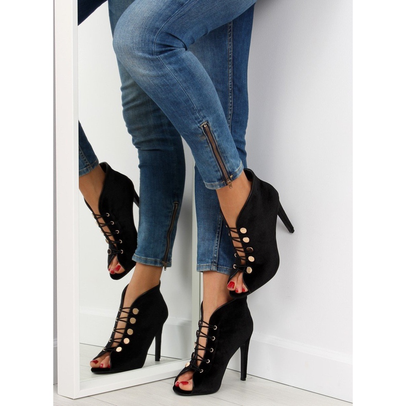 Sammets pumps med öppen tå 1129 Svart 1