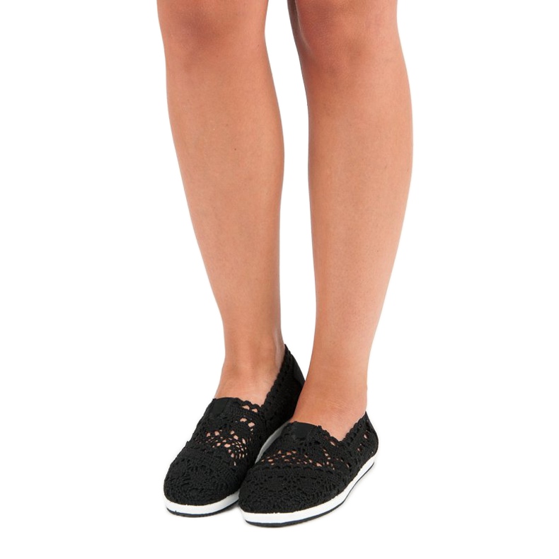 Svarta ballerinor i spets 2