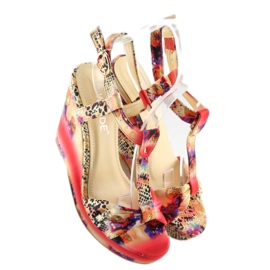 Satin kilasandaler 903 röd 1