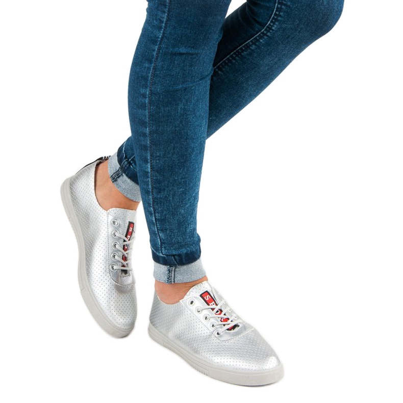 Silver Sneakers Med Genombrutna grå 1