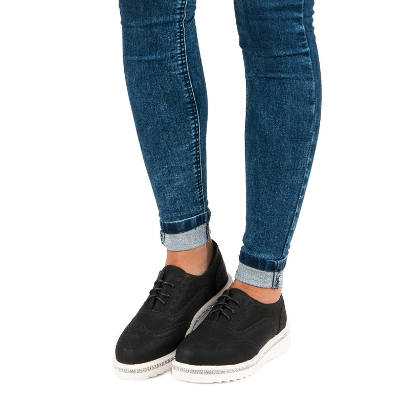 Ideal Shoes Svarta snörskor 1