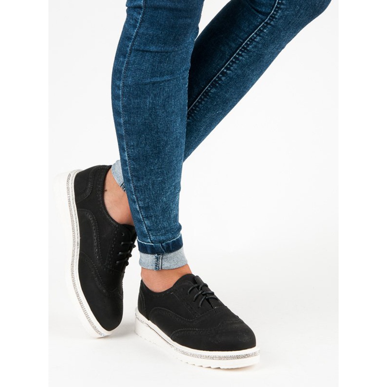 Ideal Shoes Svarta snörskor 2