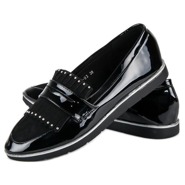 Svartlackade loafers 1