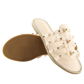Beiga tofflor med nitar 99-41 Beige 1