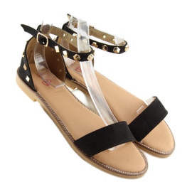 Svarta sandaler med nitar 117-11 svarta 2