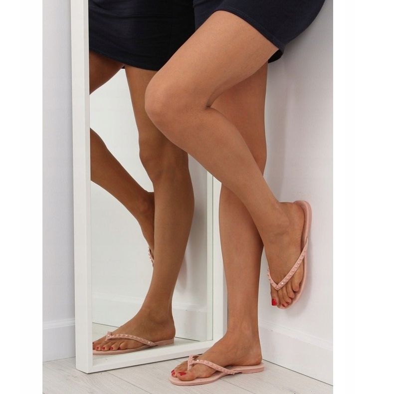 Flipflops med DD26 Rosa pyramiddubbar 1