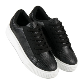 Svarta sneakers med ormtryck 2