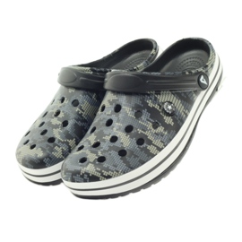 American Club Kroks trånga tofflor camo sandaler svart grå grön 4