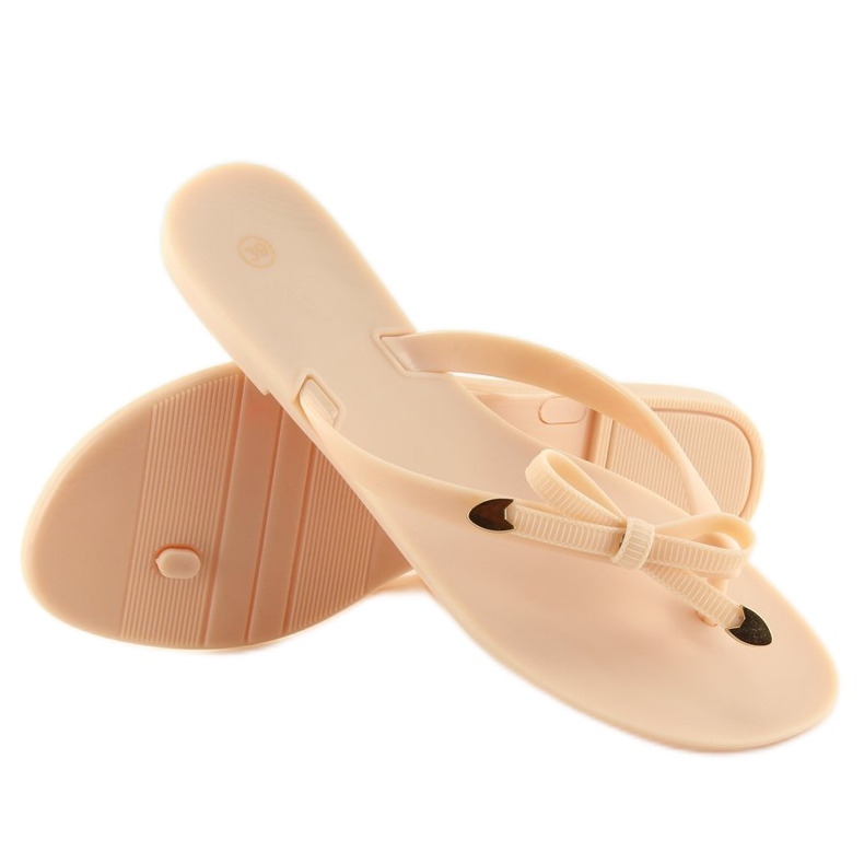 Flipflops meliski beige D2D naken 2