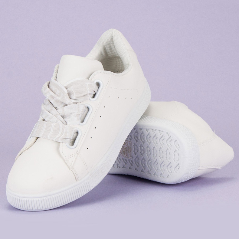 Vita mode sneakers 1
