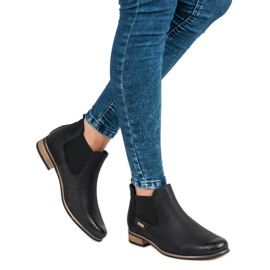 Filippo Svarta stövlar med genombrutna 1