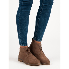 Lågbundna stövlar brun 1