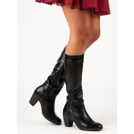 Stövlar på ett inlägg VINCEZA svart 2