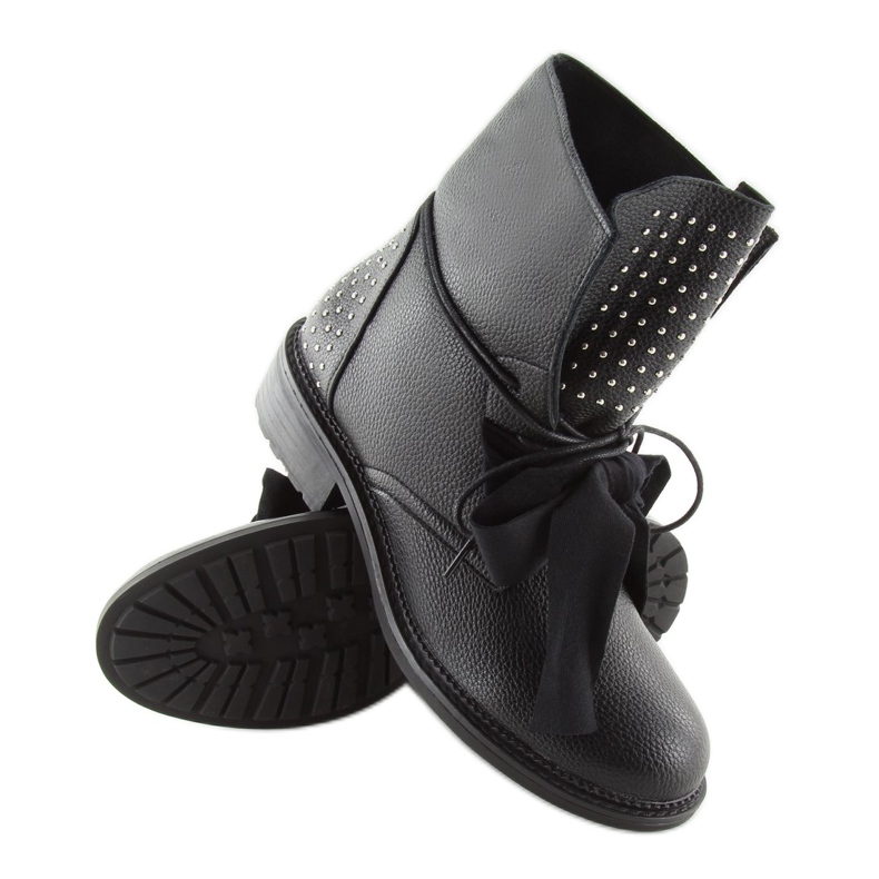 Arbetare med en sammetssvart svart rosett 2