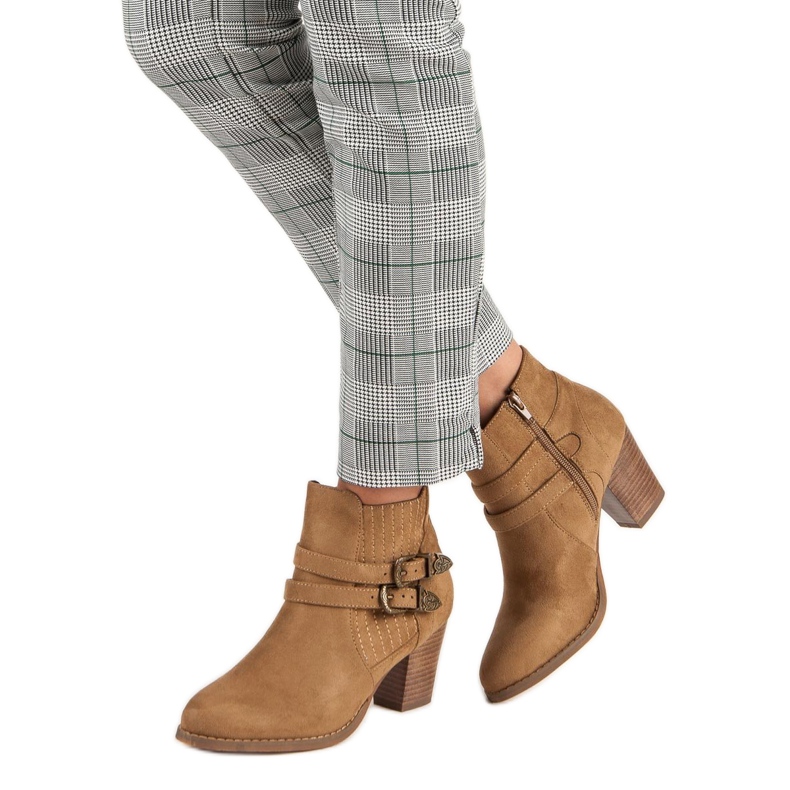 Corina Mocka stövlar på stolpen brun 1