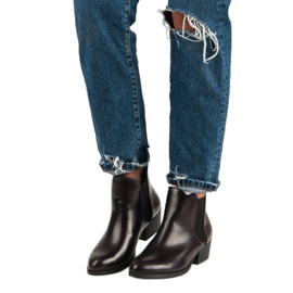 Corina Mörk vinröda Chelseaboots med höga klackar svart 2