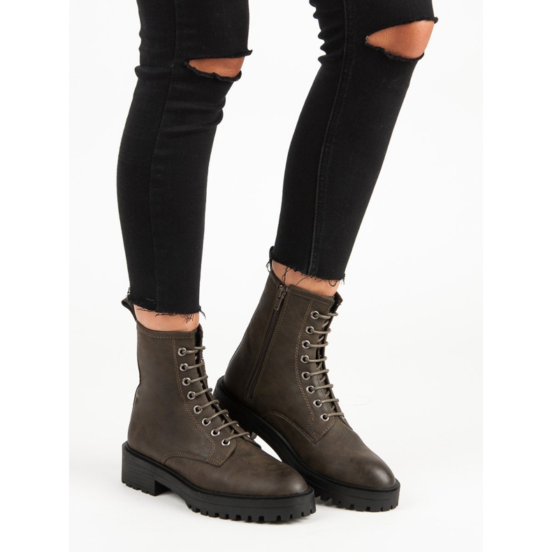 Corina Snygga arbetsskor grön 1