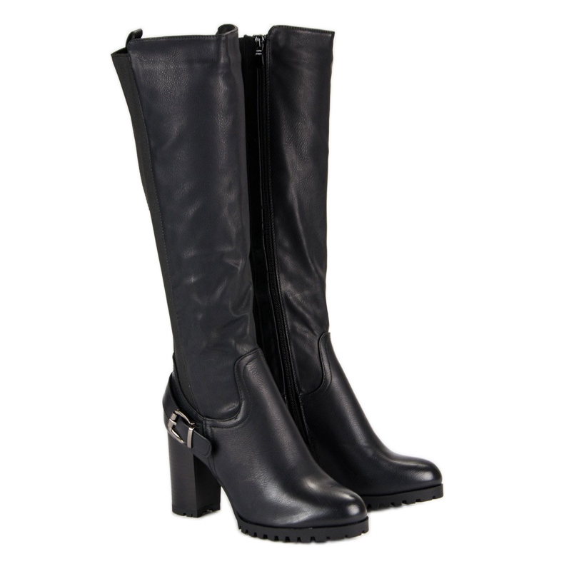 Matchande stövlar på stolpen svart 1