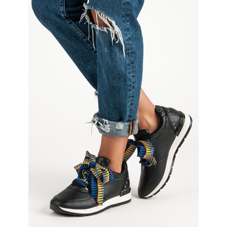 Trendiga bundna sneakers svart 2