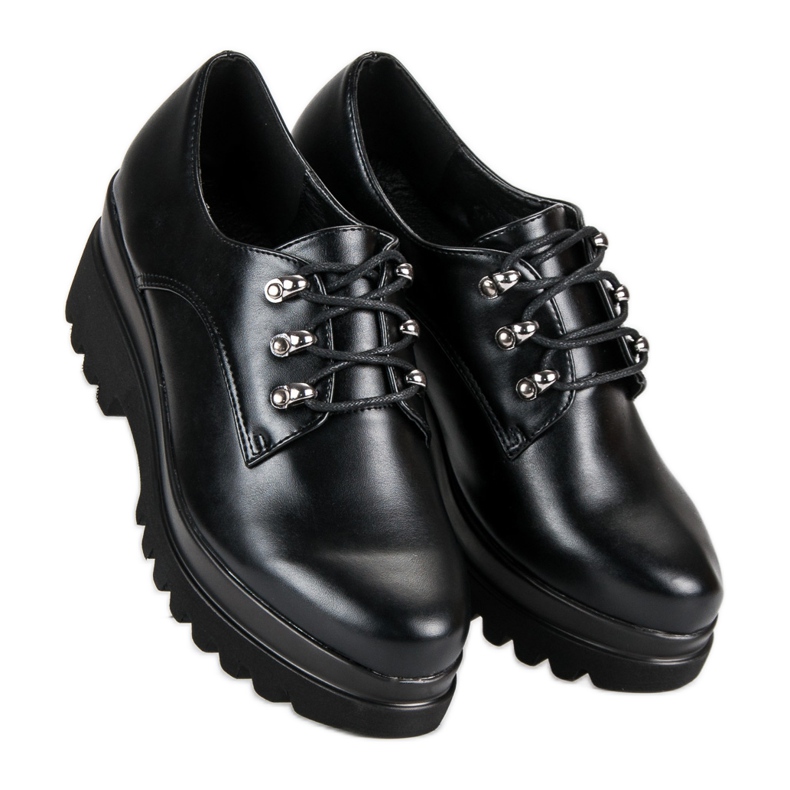 Knutna damskor svart 1